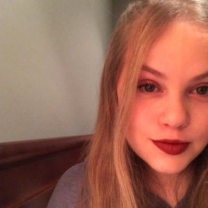 Meet your Posher, Gabrielle